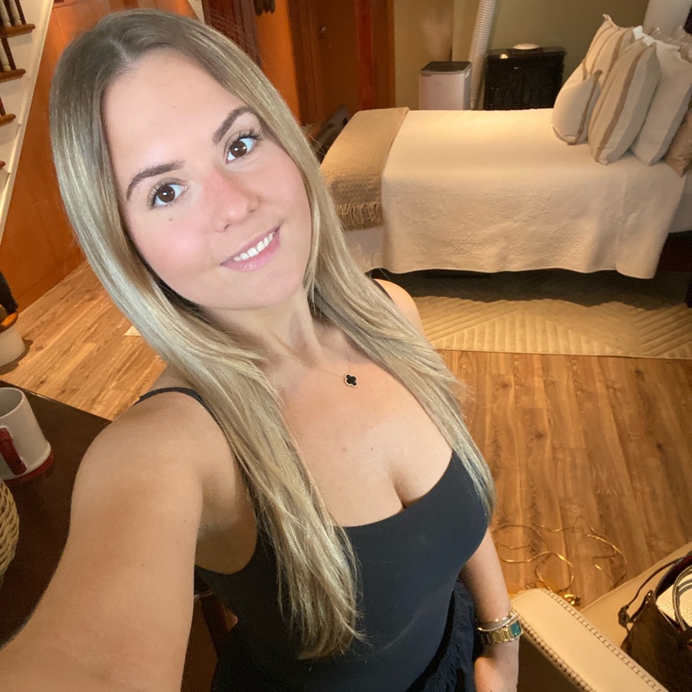 Meet your Posher, Victoria